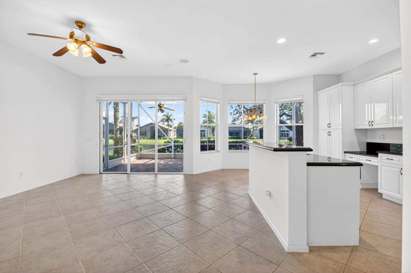 8198 Azure Coast Boulevard, Lake Worth, FL 33467 photo 9