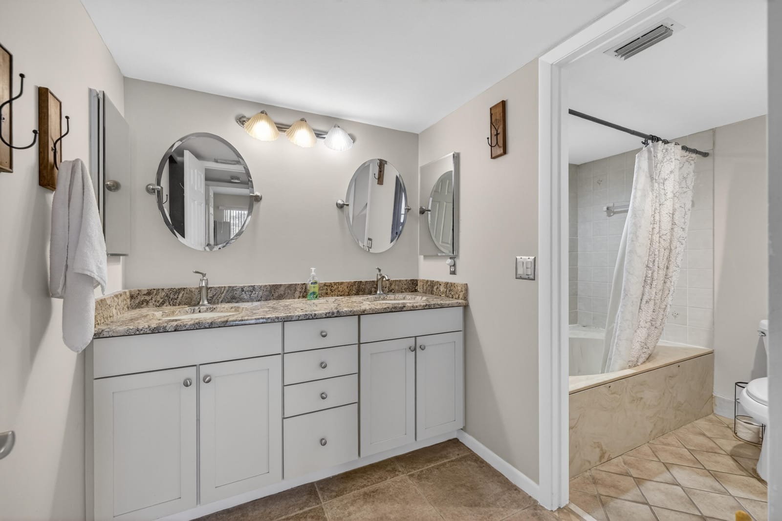 3500 Twin Lakes Terrace 202, Fort Pierce, FL 34951 photo 19