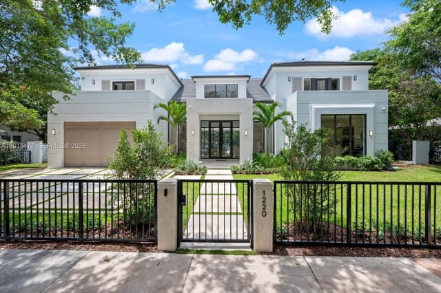 1220 S Alhambra Circle, Coral Waterway, Coral Gables, FL