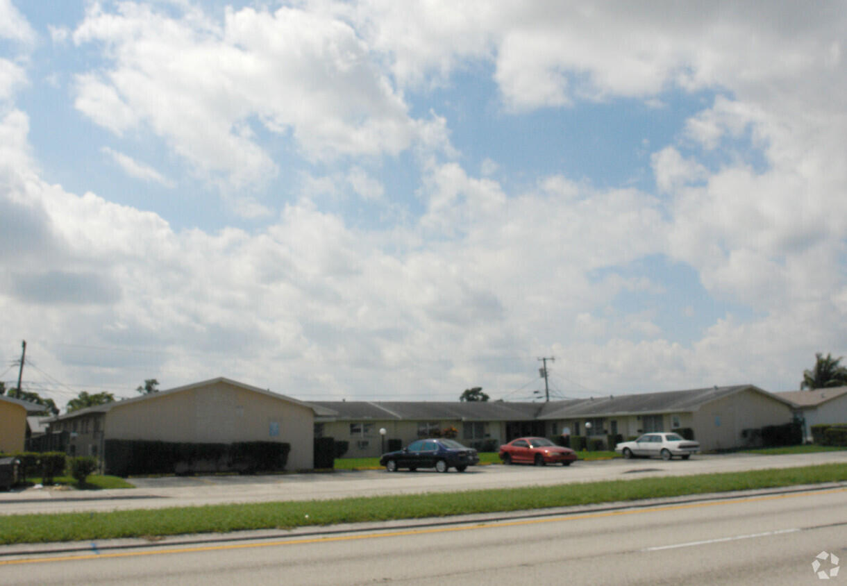 7624 Pembroke Road C, Miramar, FL 33023, Miramar