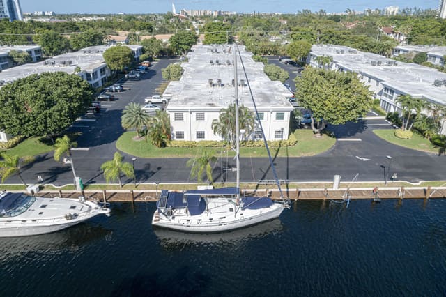 6299 Bay Club Drive 3, Fort Lauderdale, FL 33308