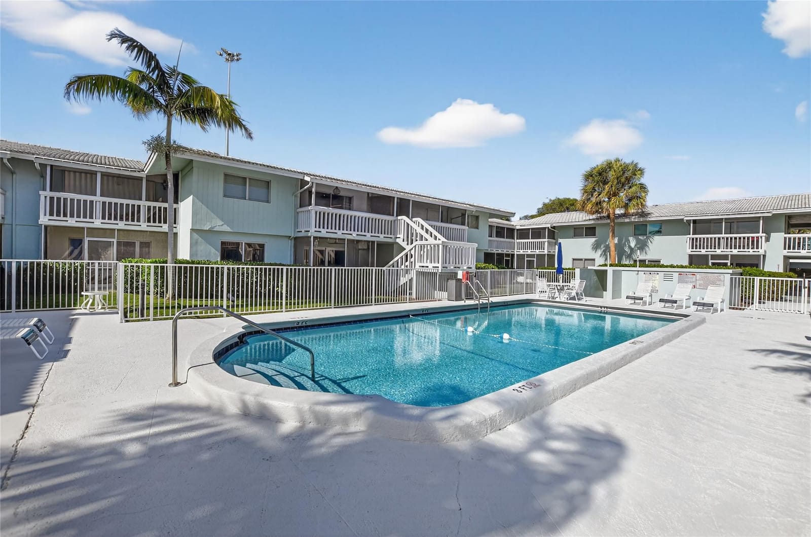 322 N Federal Highway 240, Deerfield Beach, FL 33441 photo 22