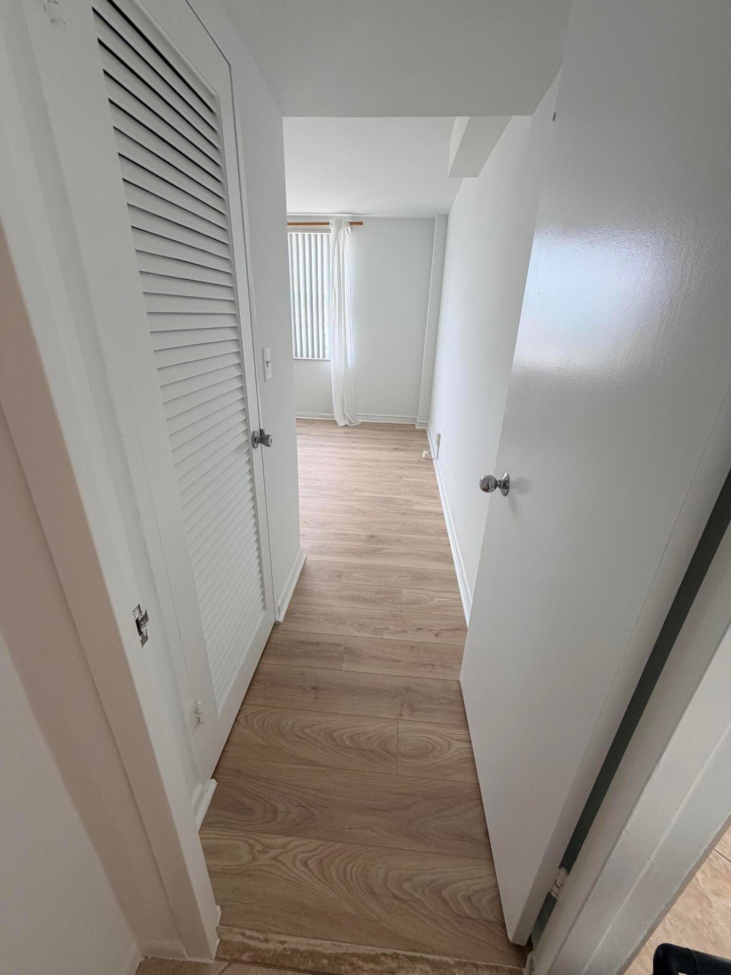 9195 Collins Avenue 913 — photo 5