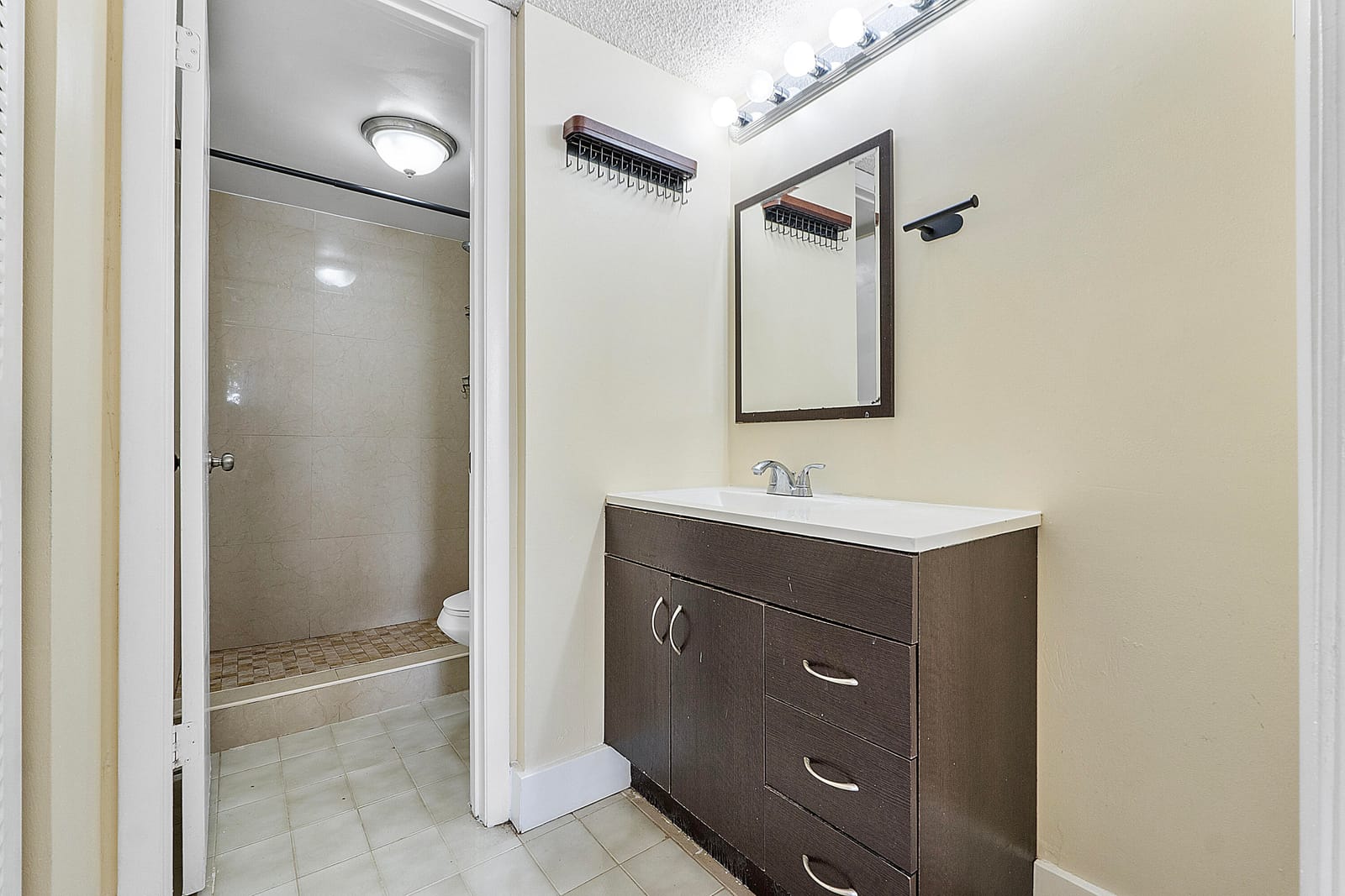 3100 NW 46th Street 102, Oakland Park, FL 33309 photo 17