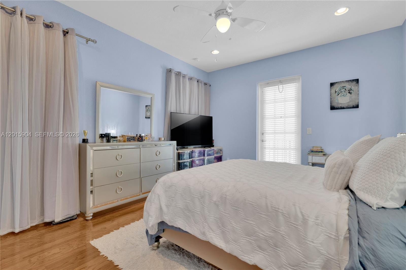 6893 Julia Gardens Drive — photo 5