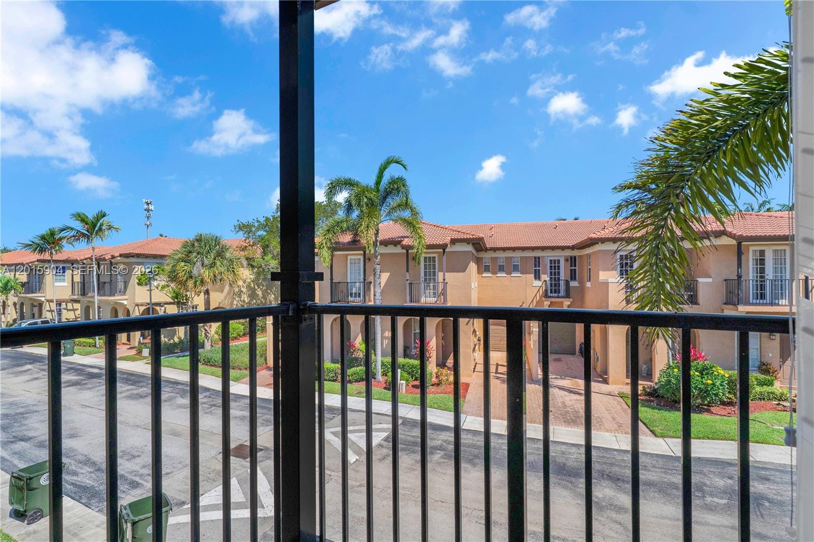 6893 Julia Gardens Drive — photo 8