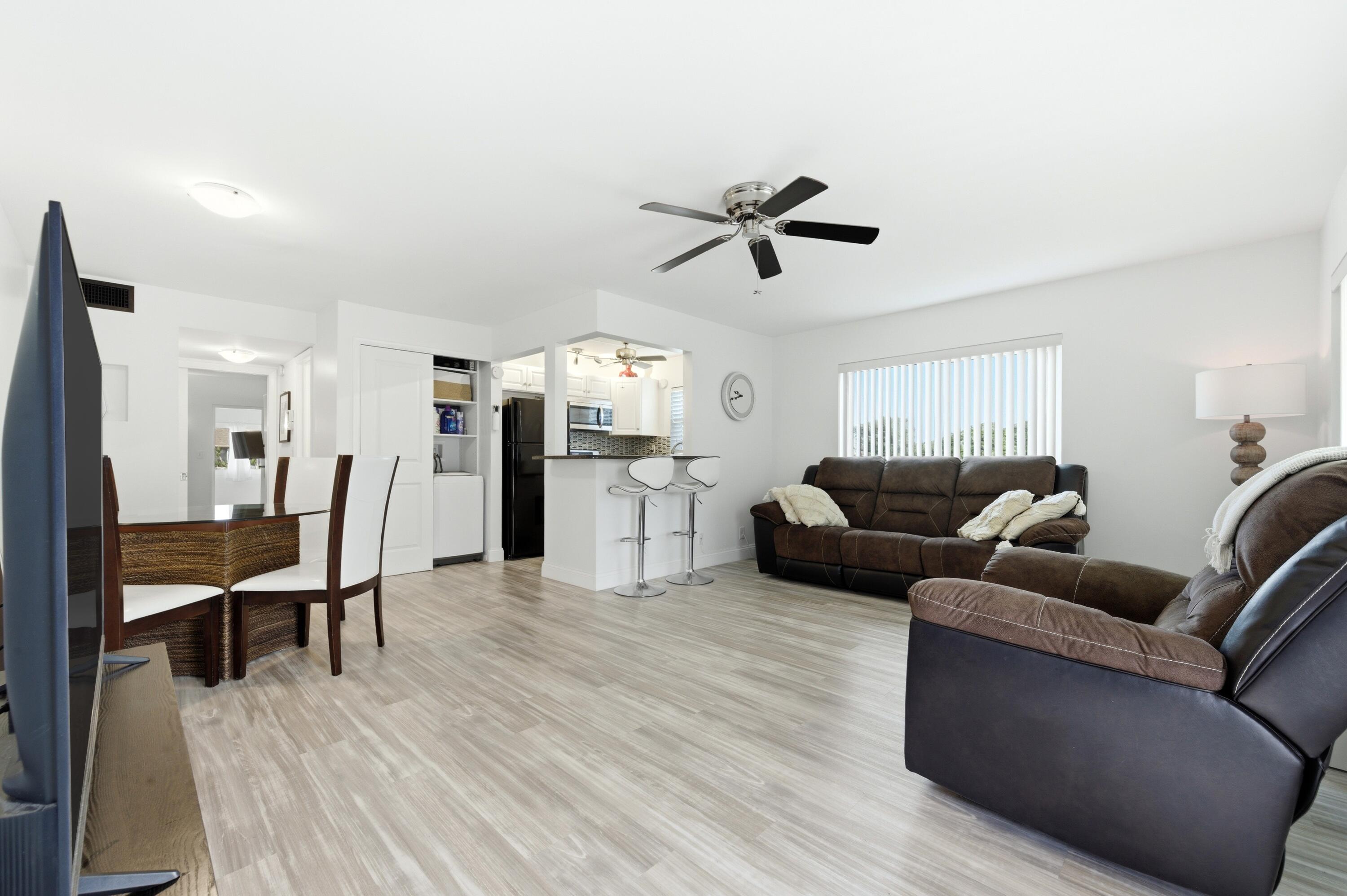 70 Bedford C, West Palm Beach, FL 33417, West Palm Beach