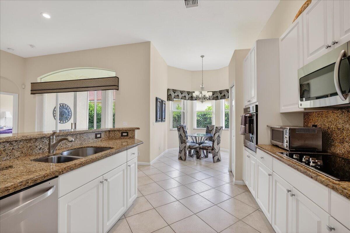 7196 Lorenzo Lane, Delray Beach, FL 33446 photo 14