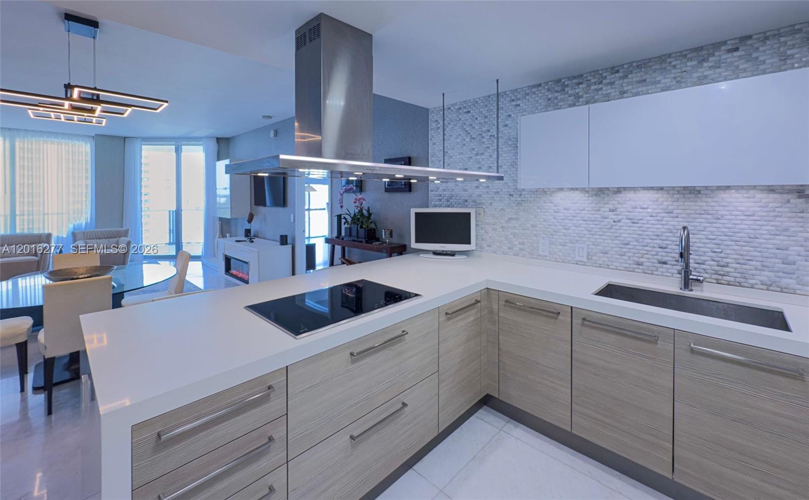 17111 Biscayne Boulevard 1705, North Miami Beach, FL 33160 photo 13