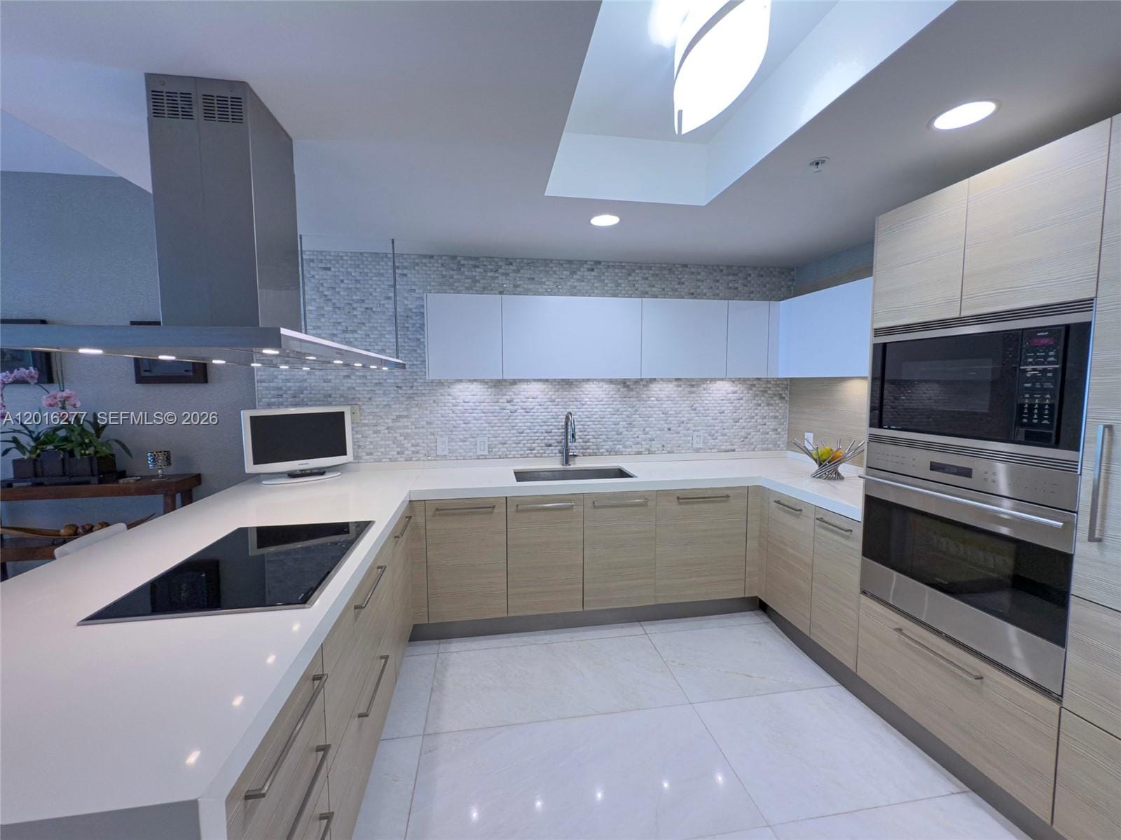 17111 Biscayne Boulevard 1705, North Miami Beach, FL 33160 photo 15