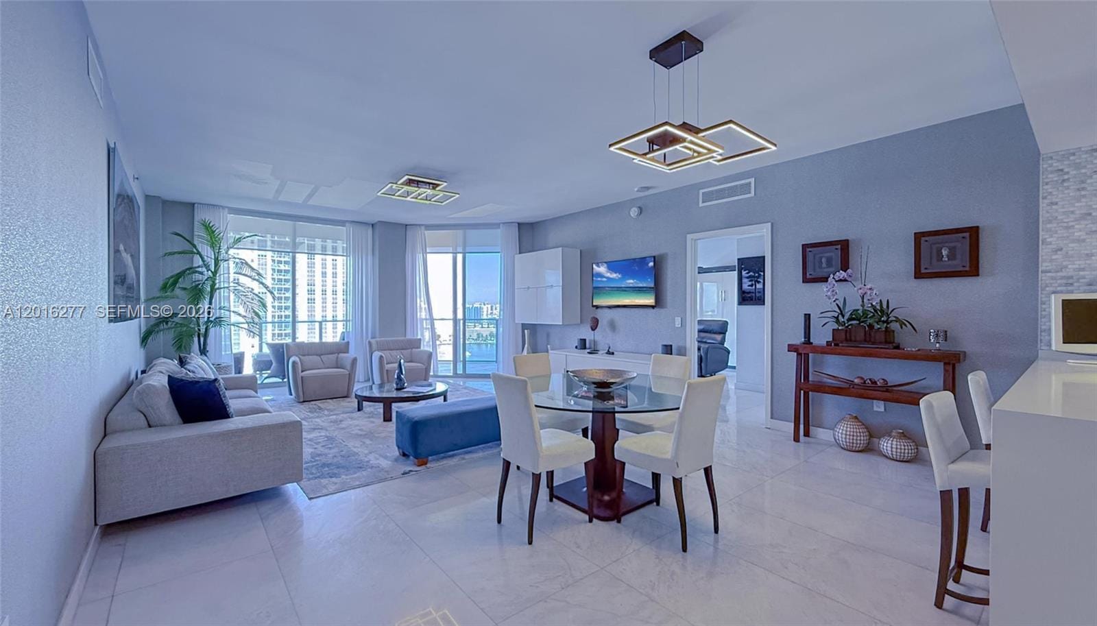 17111 Biscayne Boulevard 1705, North Miami Beach, FL 33160 photo 18