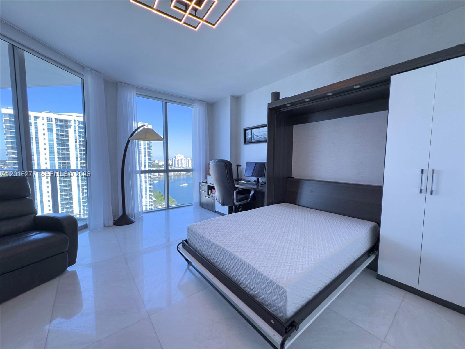 17111 Biscayne Boulevard 1705, North Miami Beach, FL 33160 photo 21