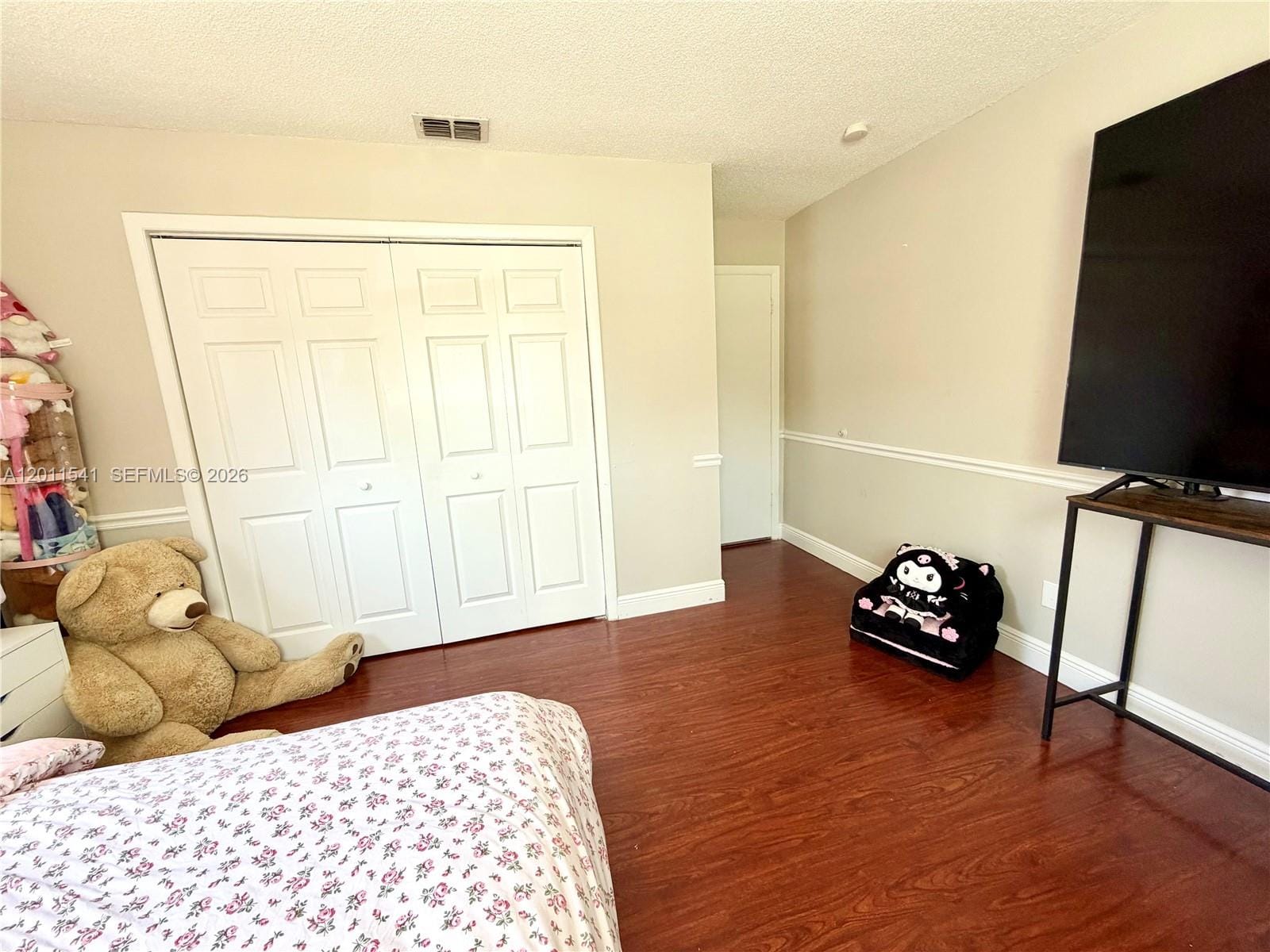 143 Valley Circle, Tampa, FL 33510 photo 9
