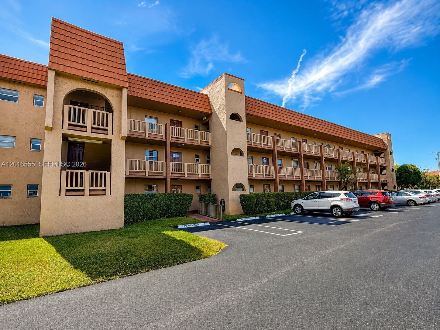 9800 Sunrise Lakes Boulevard 202, Sunrise, FL 33322, Sunrise