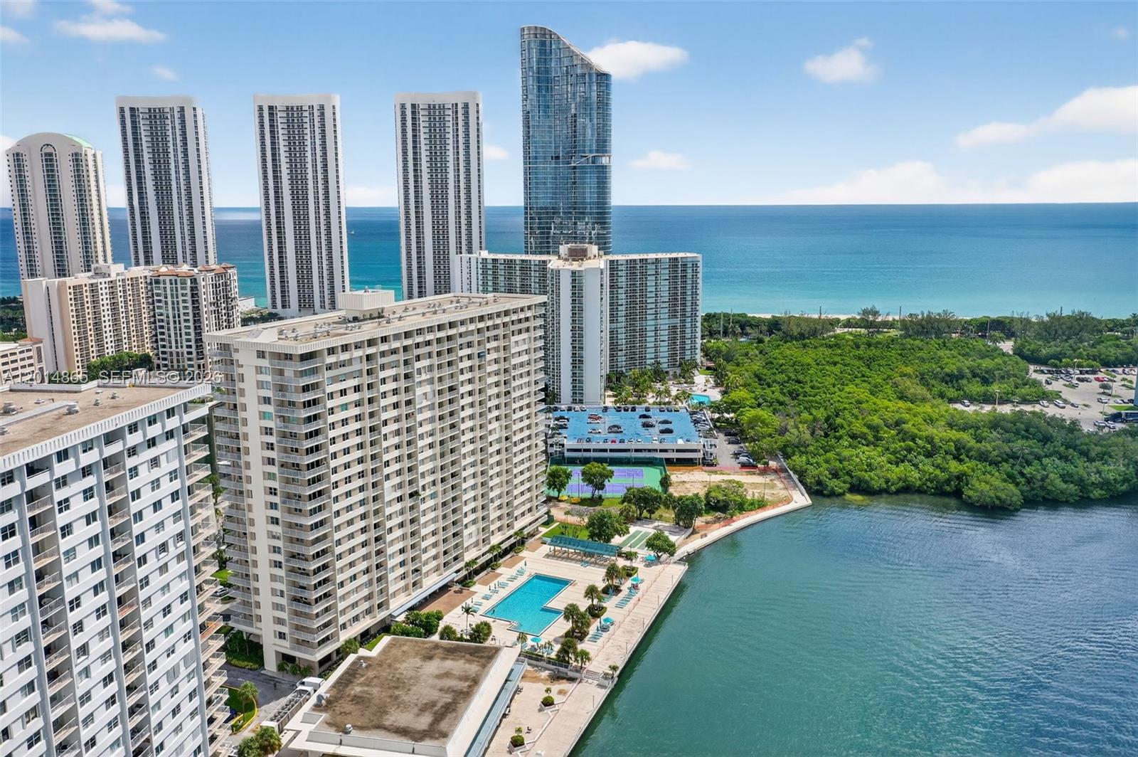 300 Bayview Drive 1009, Sunny Isles Beach, FL 33160, Sunny Isles Beach