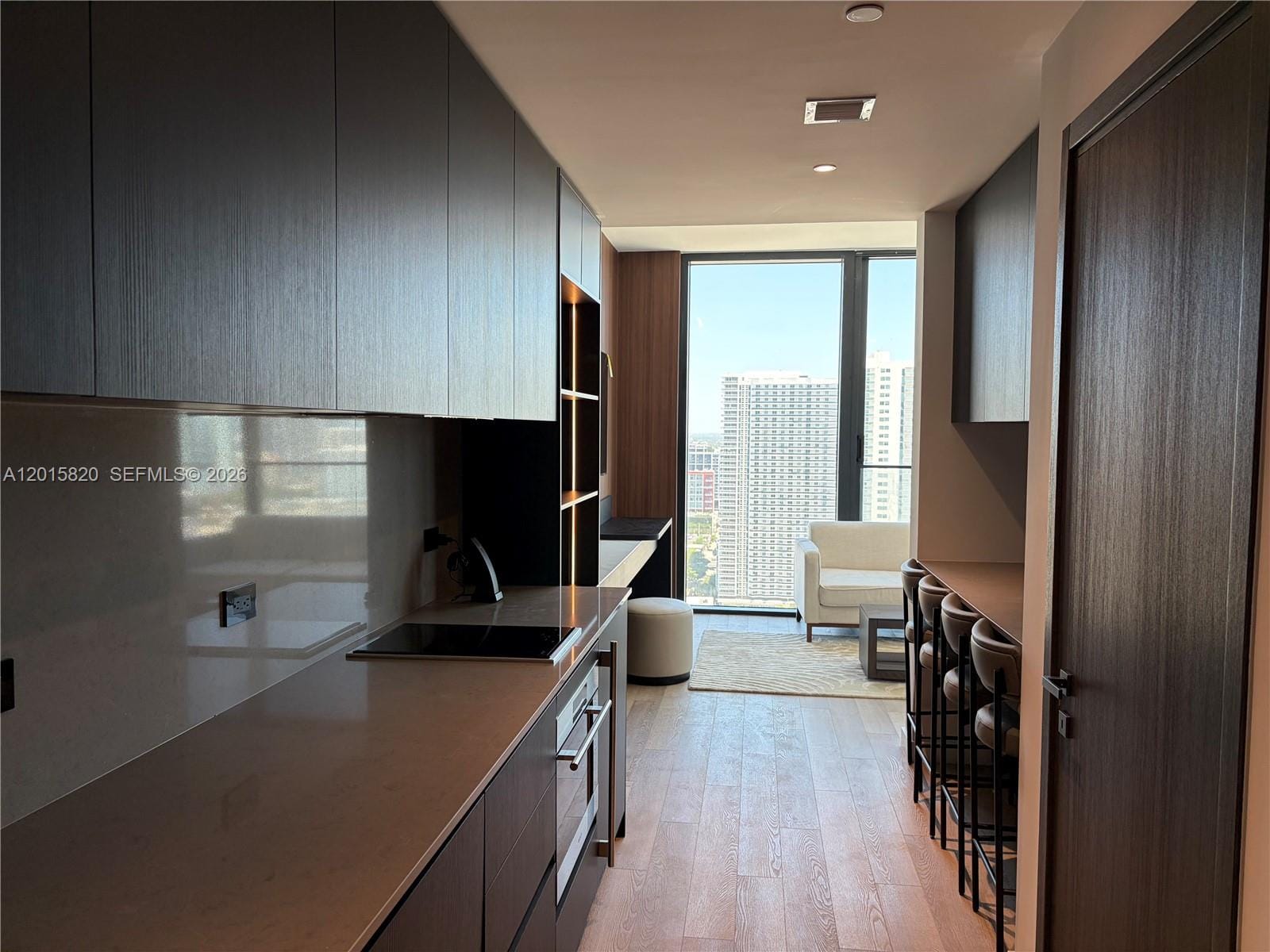 20 NE 11th Street 2805 — photo 3