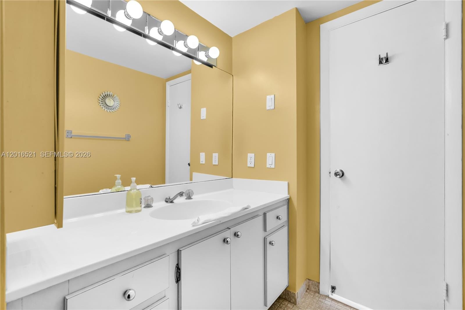 4001 Hillcrest Drive 812, Hollywood, FL 33021 photo 19