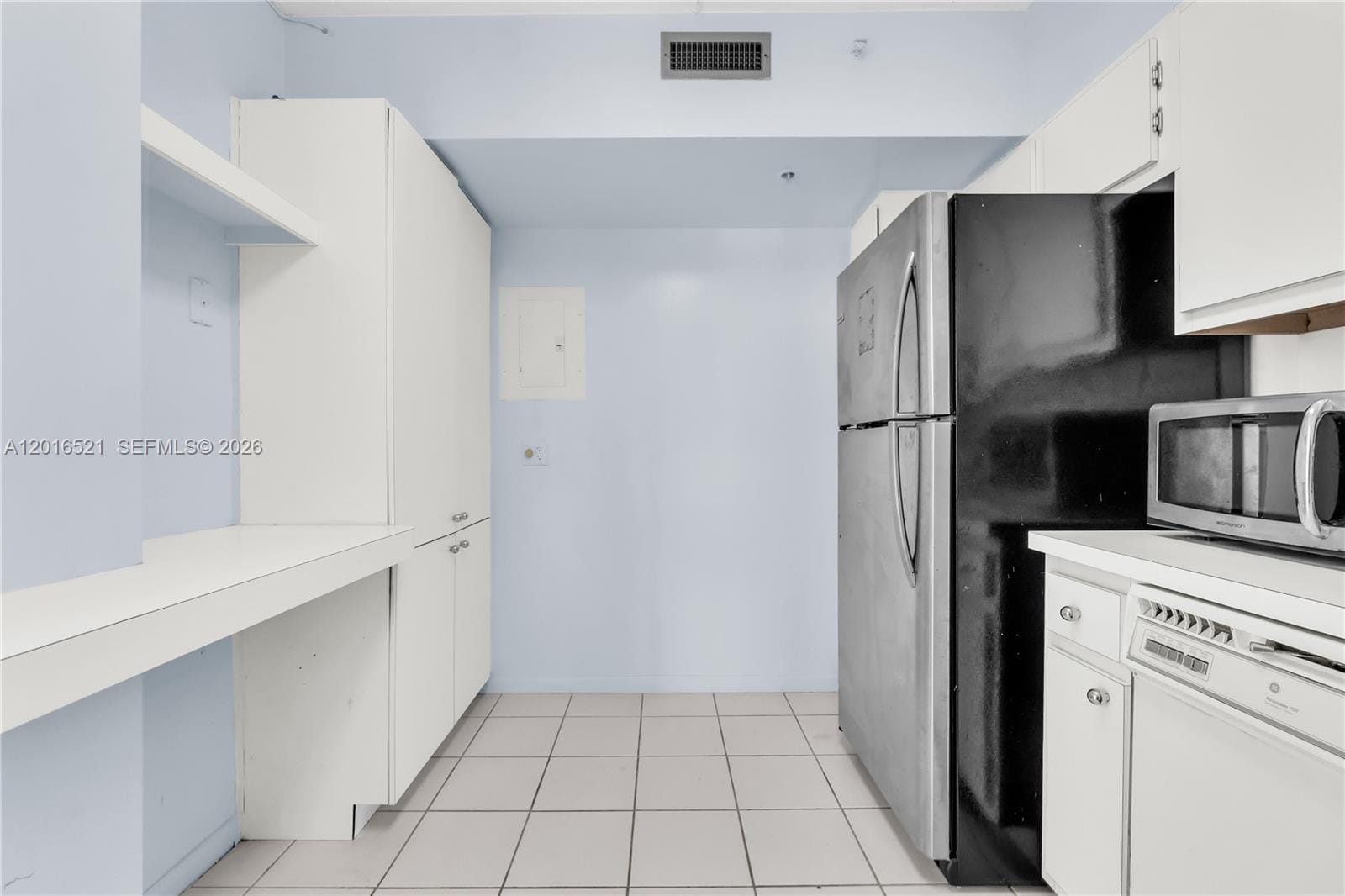 4001 Hillcrest Drive 812, Hollywood, FL 33021 photo 6