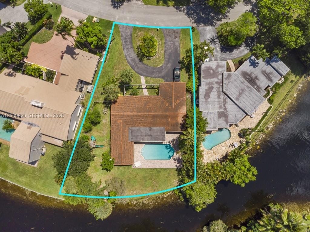 620 Lake Dasha Circle, Plantation, FL 33324 photo 2