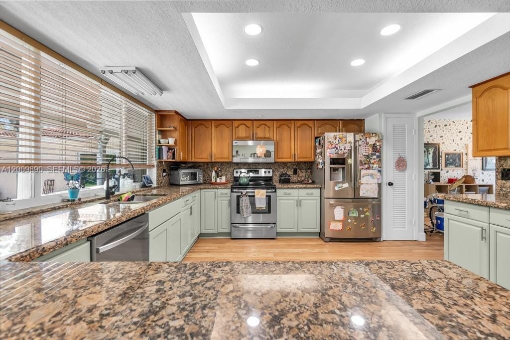 620 Lake Dasha Circle, Plantation, FL 33324 photo 14