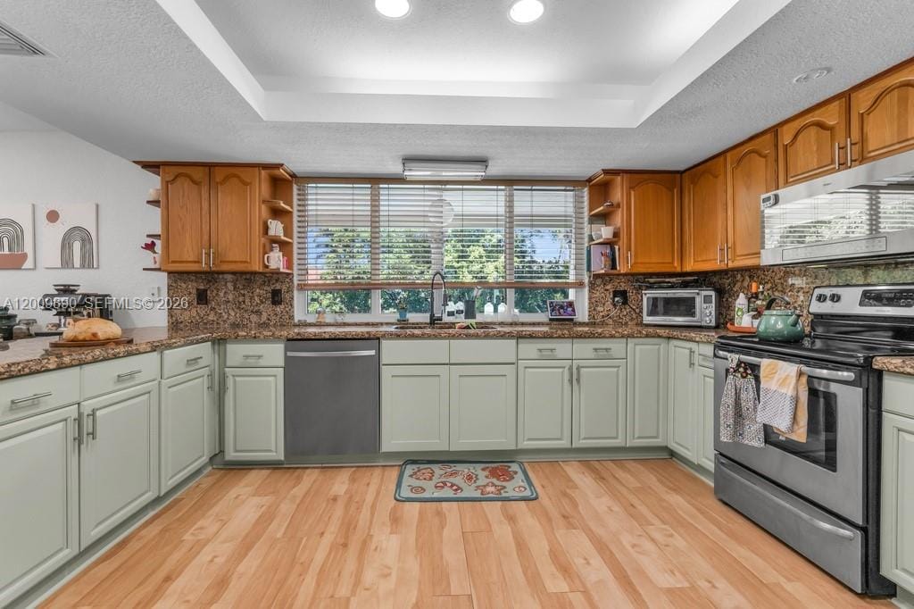 620 Lake Dasha Circle, Plantation, FL 33324 photo 8