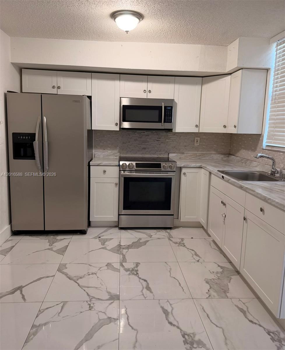 6170 SW 68th Street 21, South Miami, FL 33143, South Miami