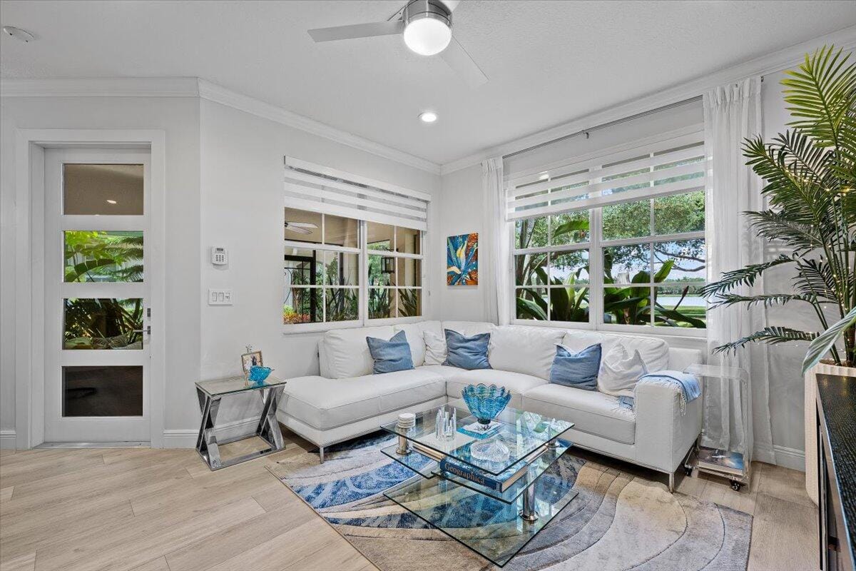 181 Evergrene Parkway 14-b, Palm Beach Gardens, FL 33410 photo 11