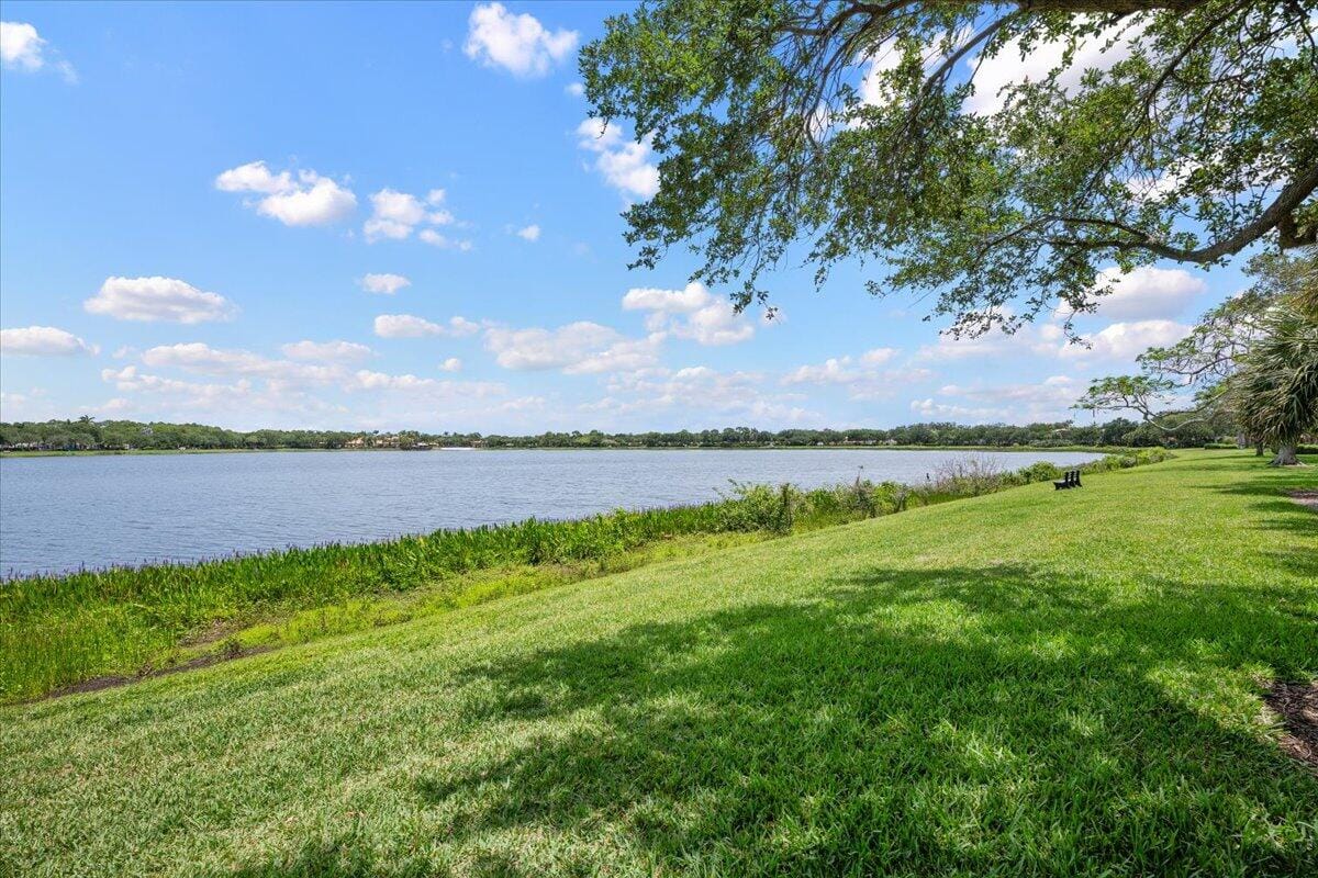 181 Evergrene Parkway 14-b, Palm Beach Gardens, FL 33410 photo 25
