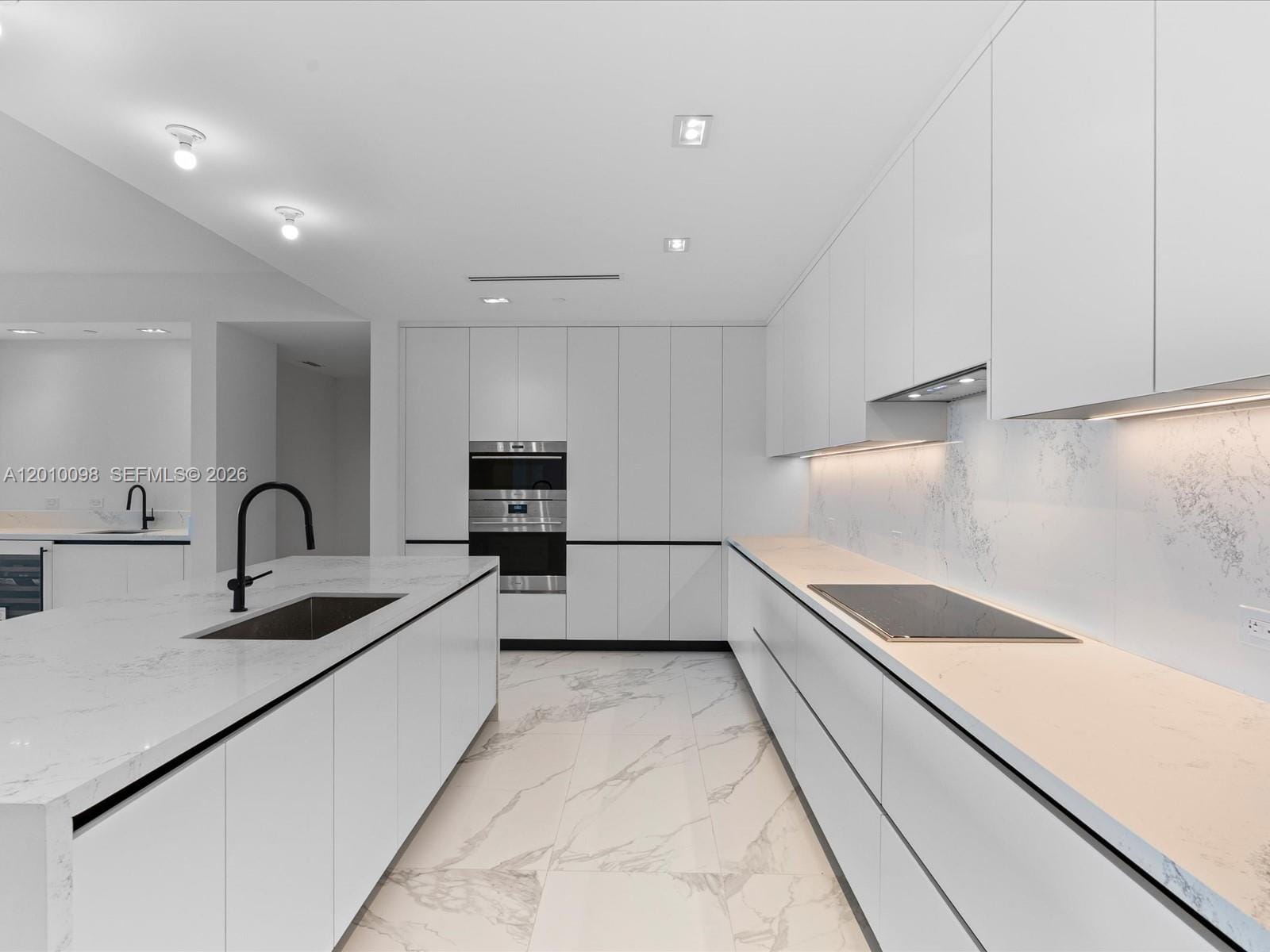 160 Isle Of Venice Drive PH2 — photo 11