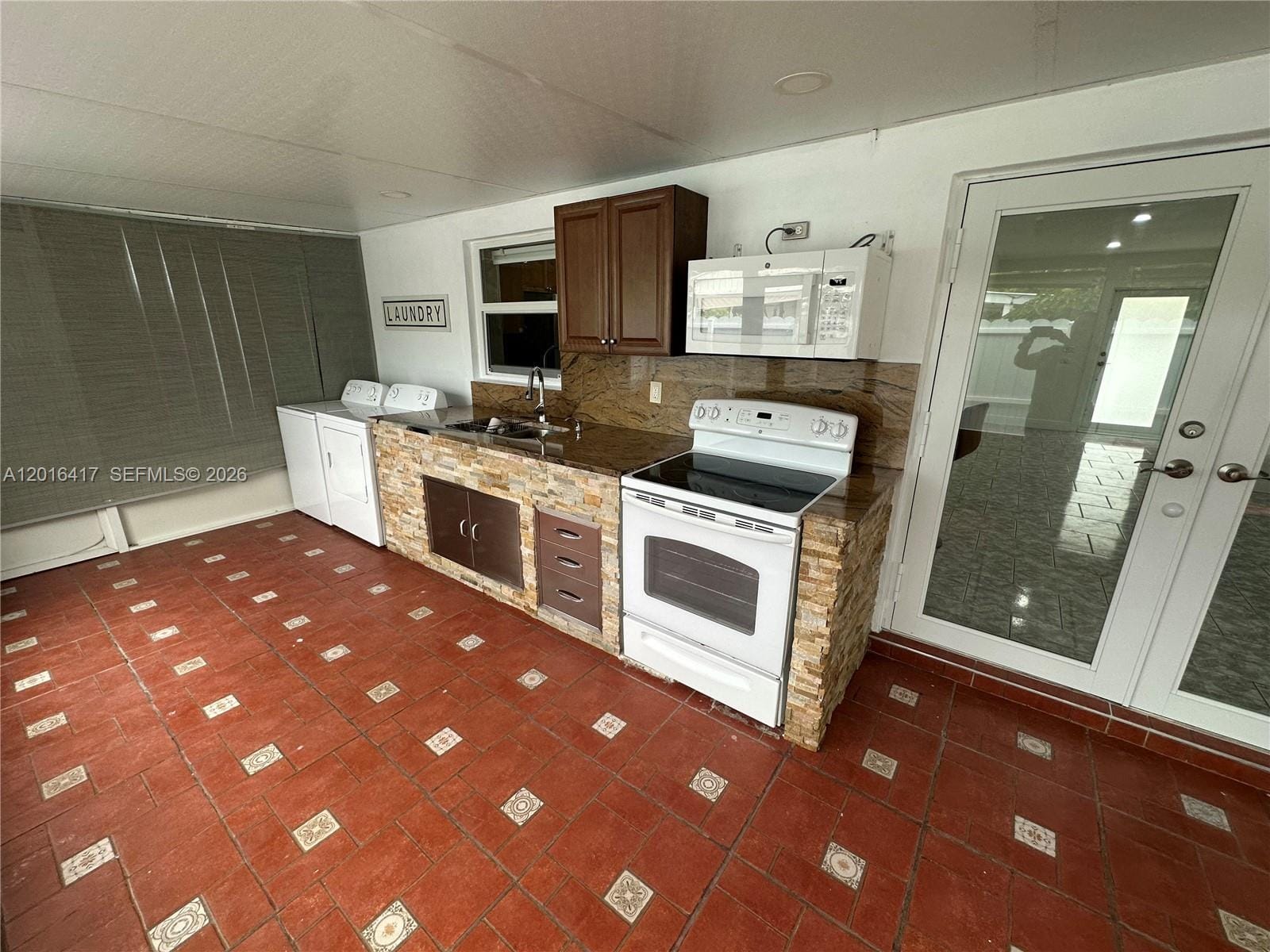 15640 SW 102nd Place 15640 — photo 11