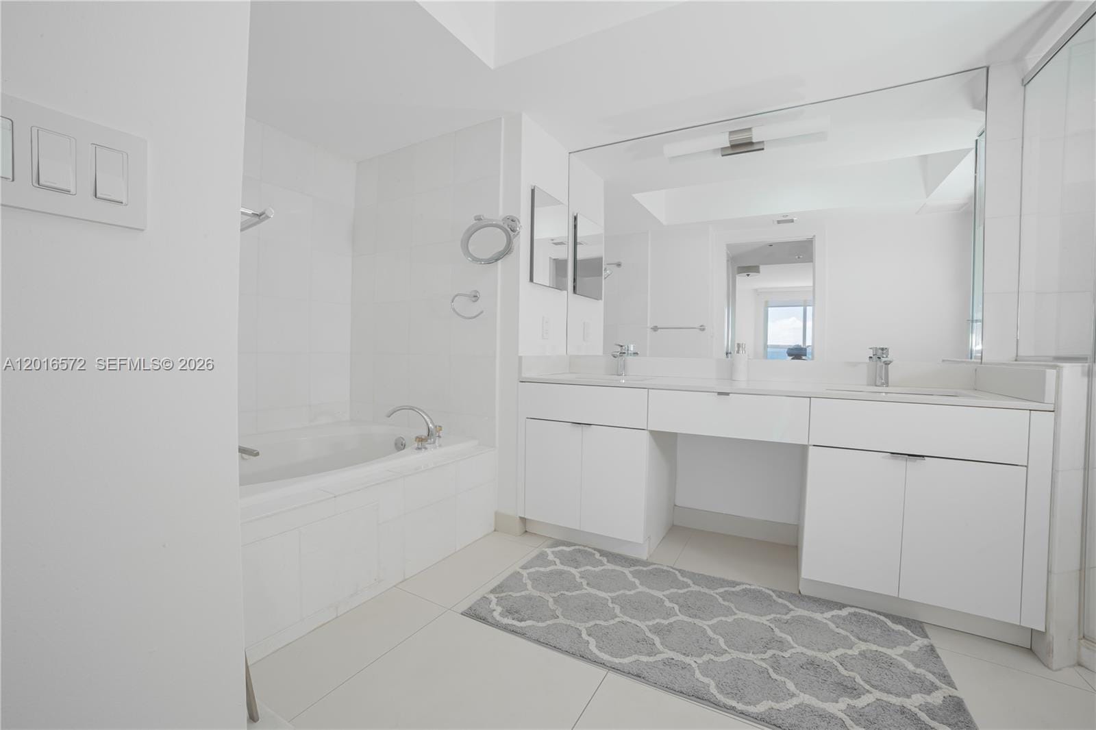 6301 Collins Avenue 1102, Miami Beach, FL 33141 photo 18