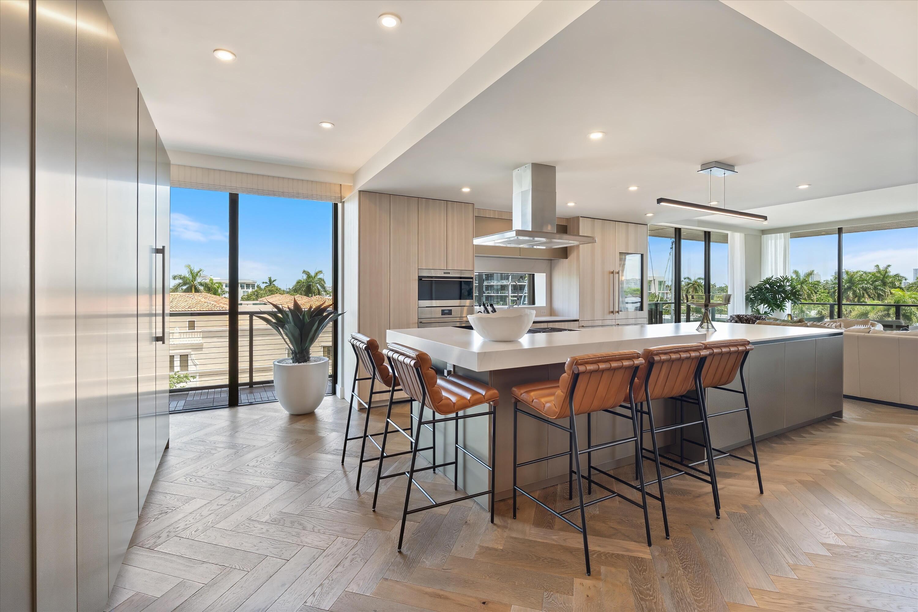 124 Hendricks Isle Ph401 — photo 11