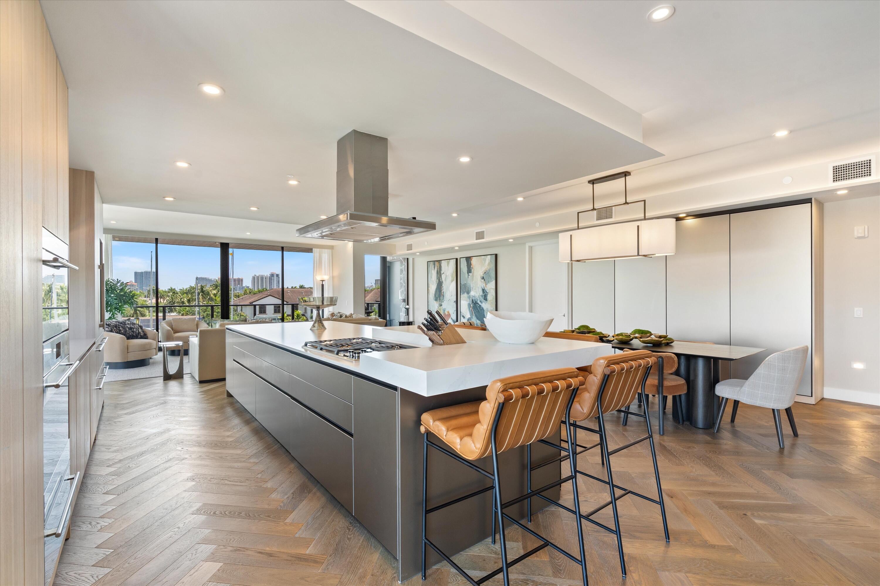 124 Hendricks Isle Ph401 — photo 10