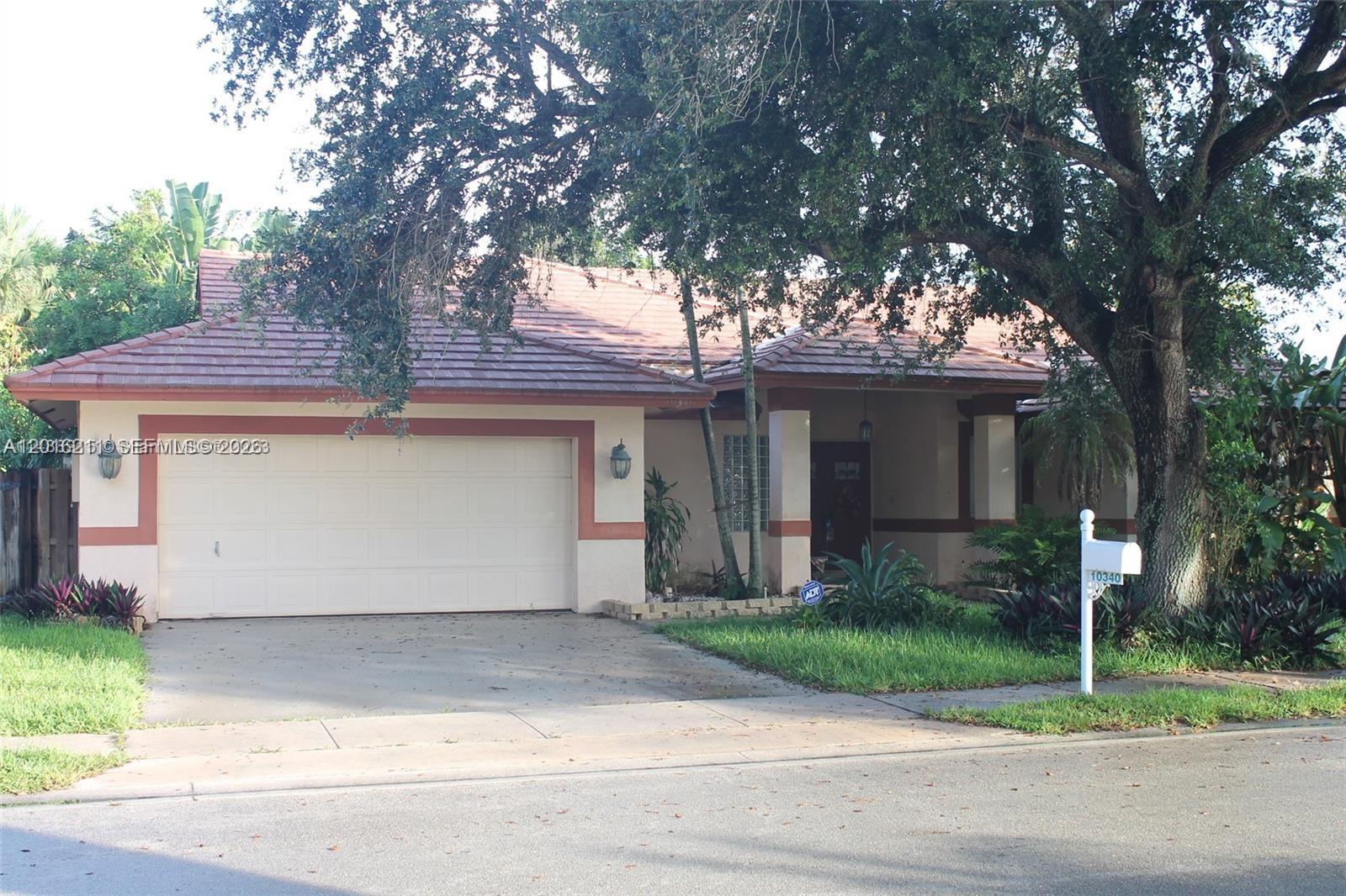 10340 SW 15th Street, Pembroke Pines, FL 33025, Pembroke Pines