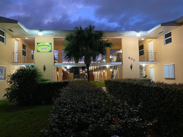 3800 SW 102nd Avenue 118, Miami, FL 33165