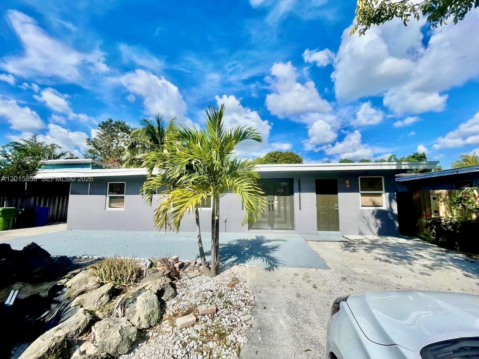 1649 NE 8th Avenue, Fort Lauderdale, FL 33305