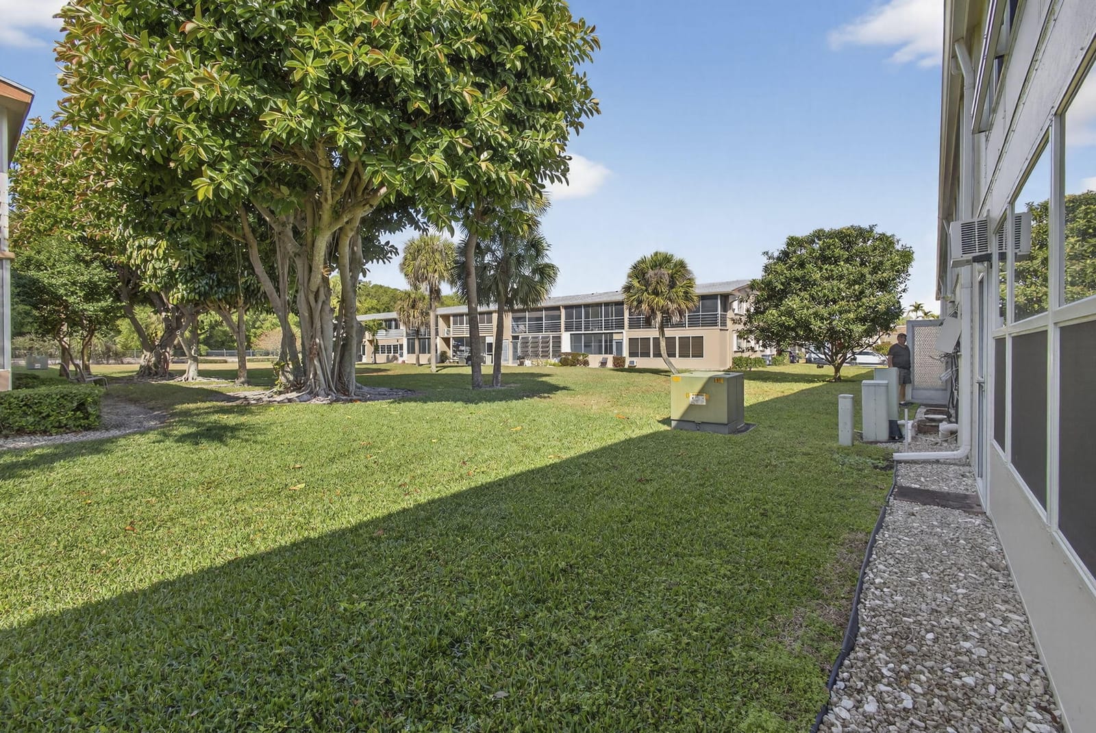 19 Hastings B, West Palm Beach, FL 33417 photo 17