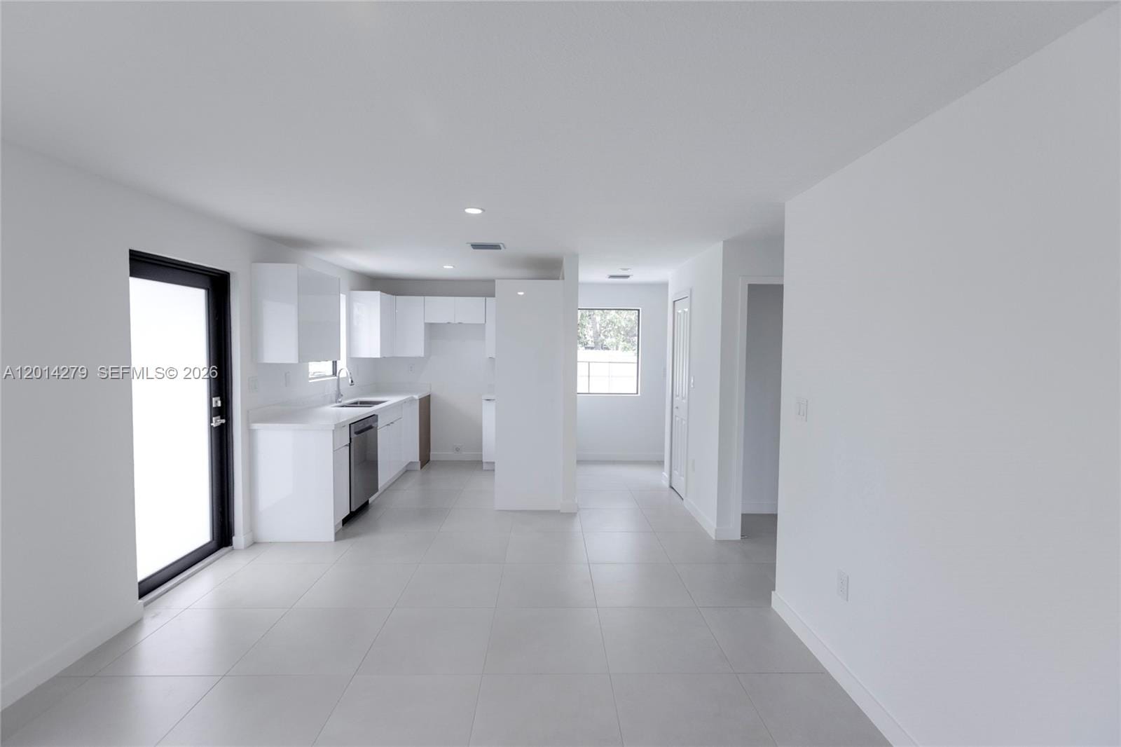 9151 NW 32 Avenue, Miami, FL 33147 photo 2