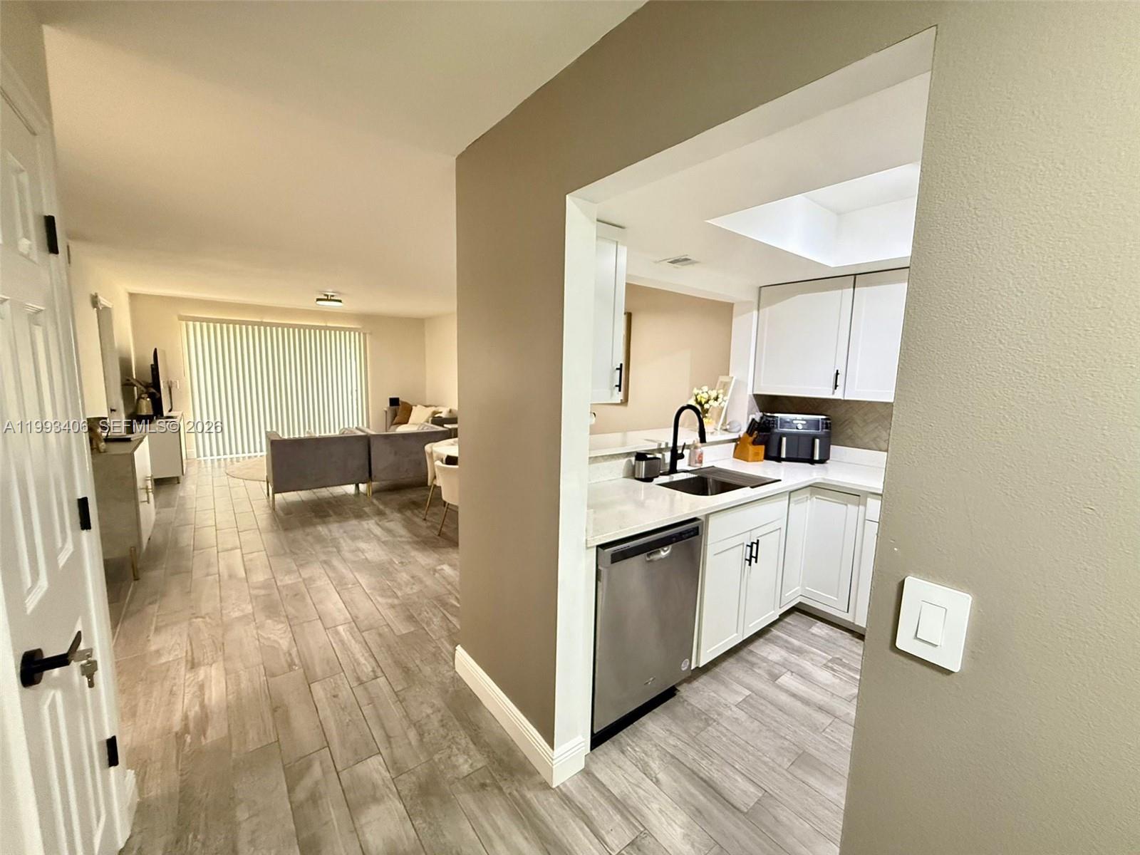 300 Promenade Drive 105, FL 34698 photo 22