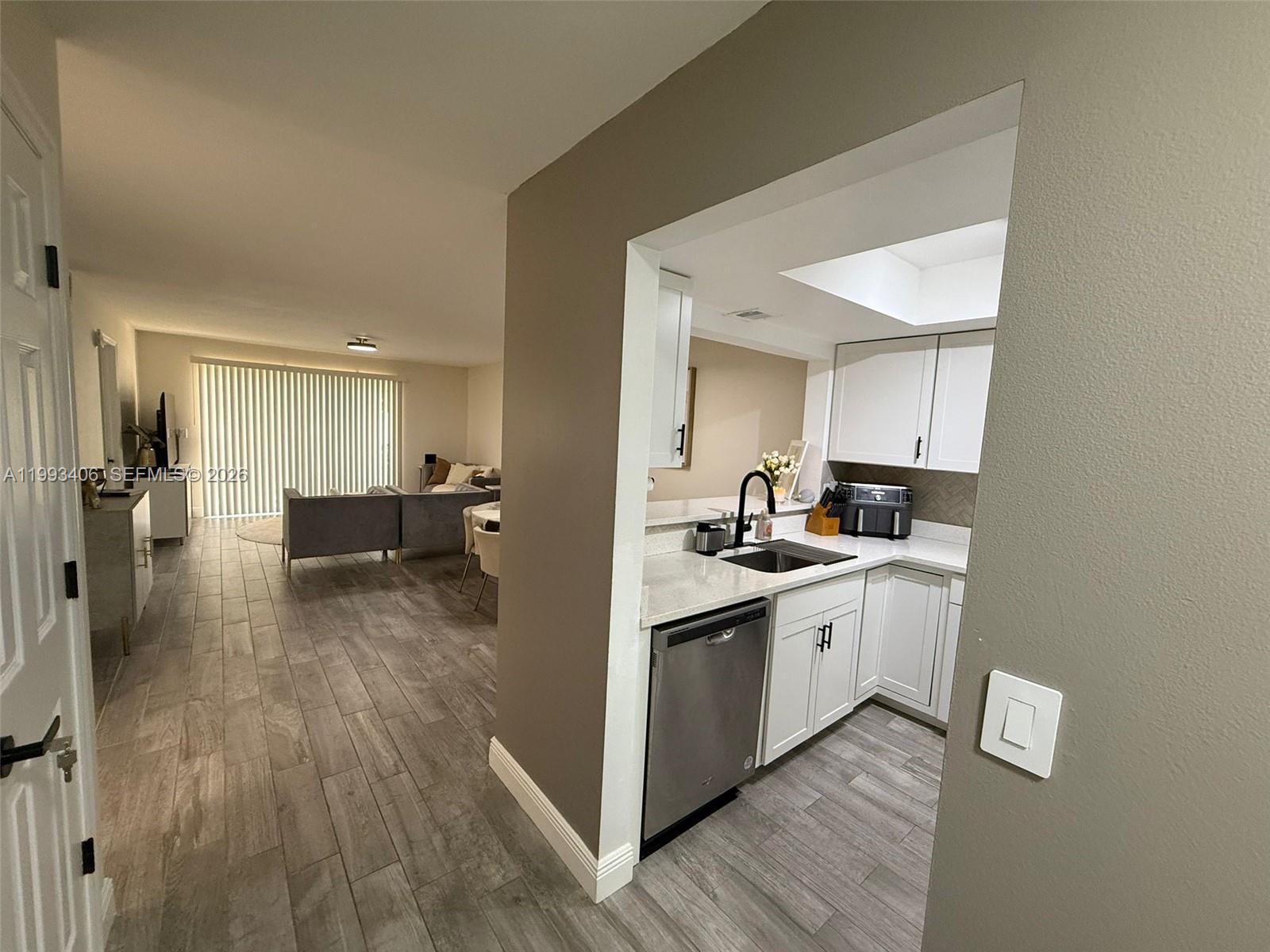 300 Promenade Drive 105, FL 34698 photo 25