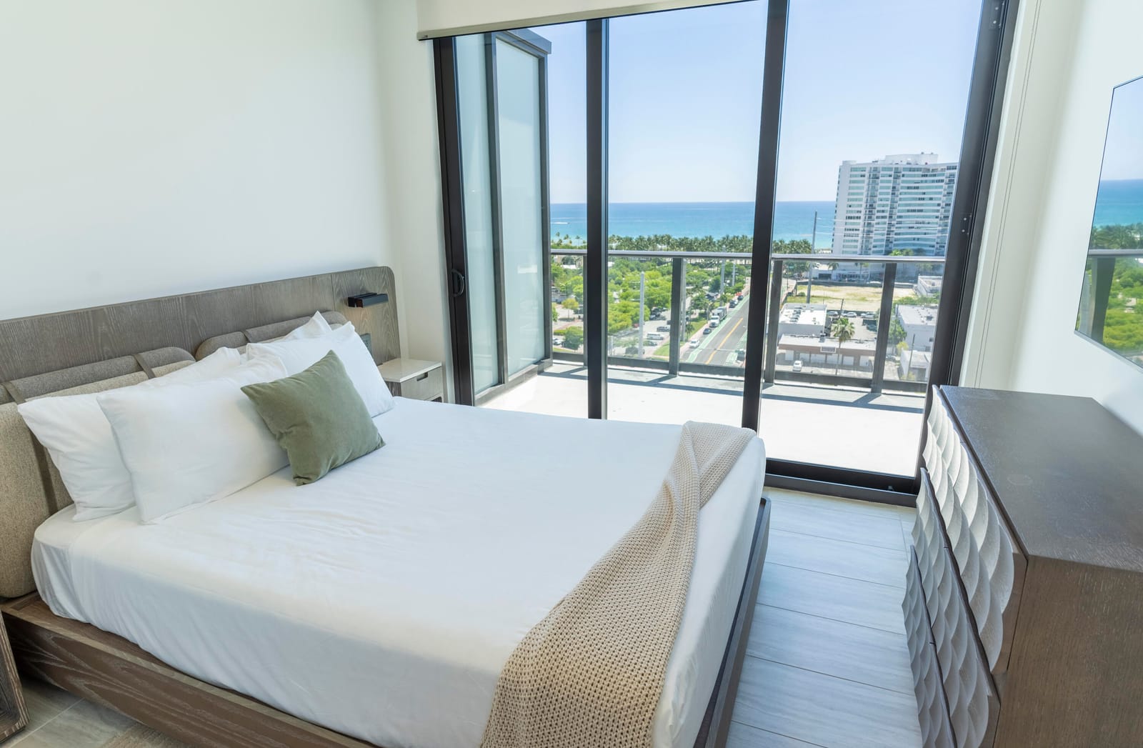 580 72nd Street 1102, Miami Beach, FL 33141 photo 14