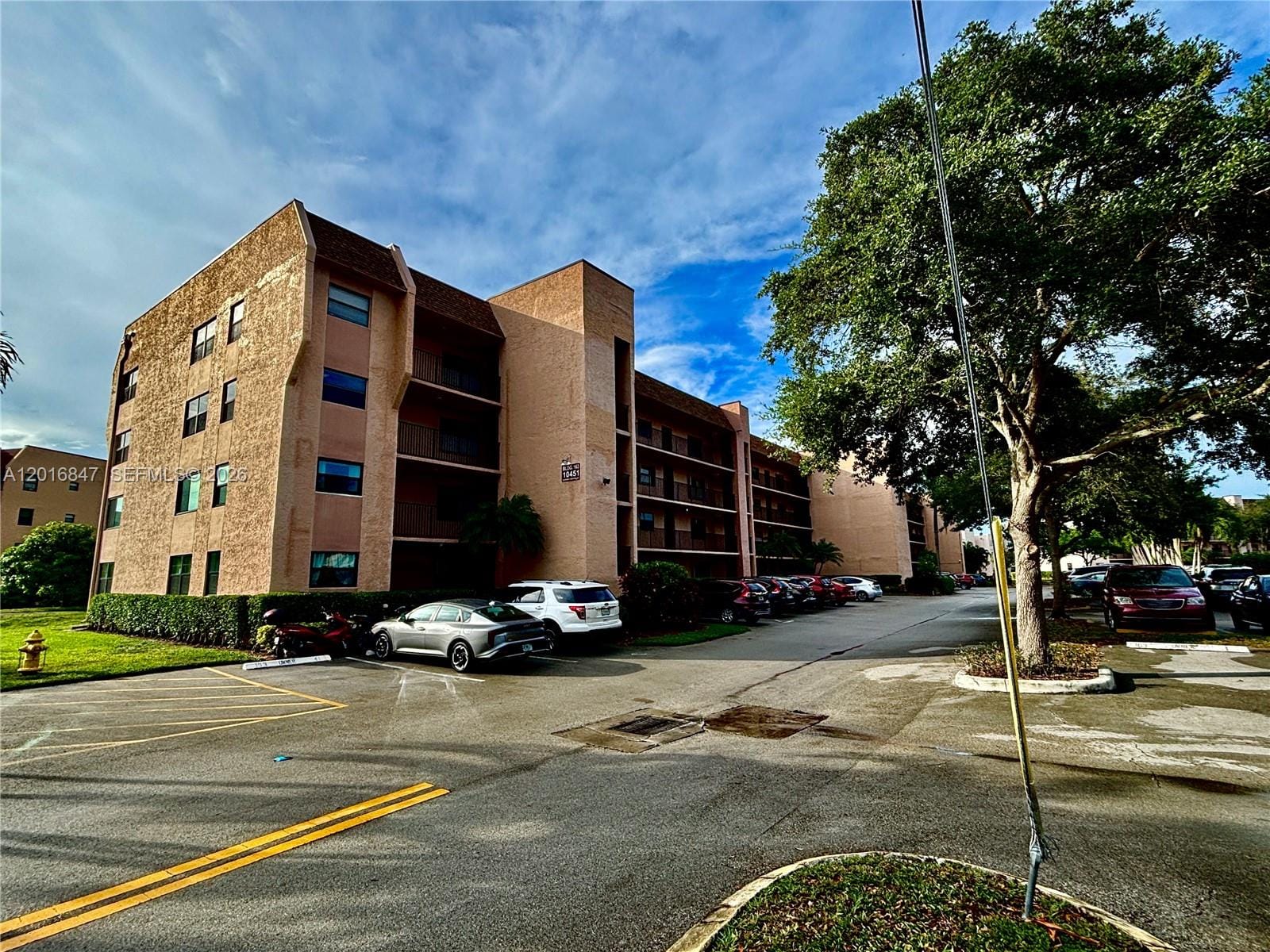 10451 Sunrise Lakes Boulevard 205, Sunrise, FL 33322