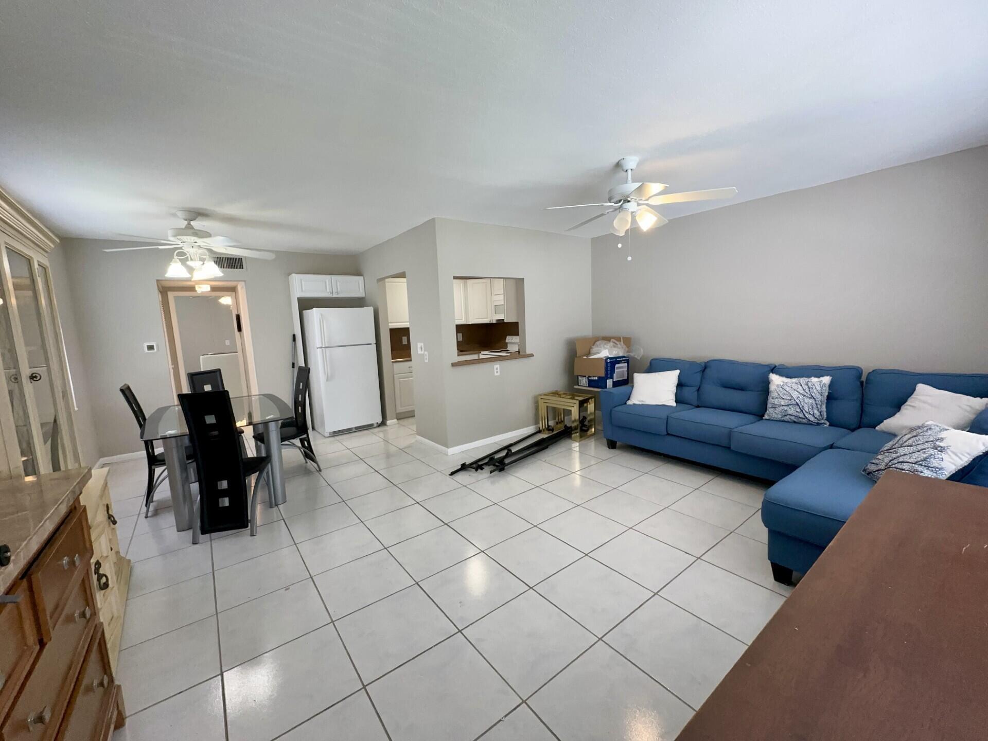 165 Coventry G, West Palm Beach, FL 33417, West Palm Beach