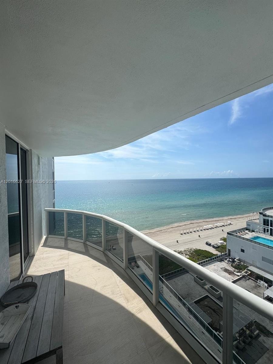 16001 Collins Avenue 1002, Sunny Isles Beach, FL 33160 photo 2