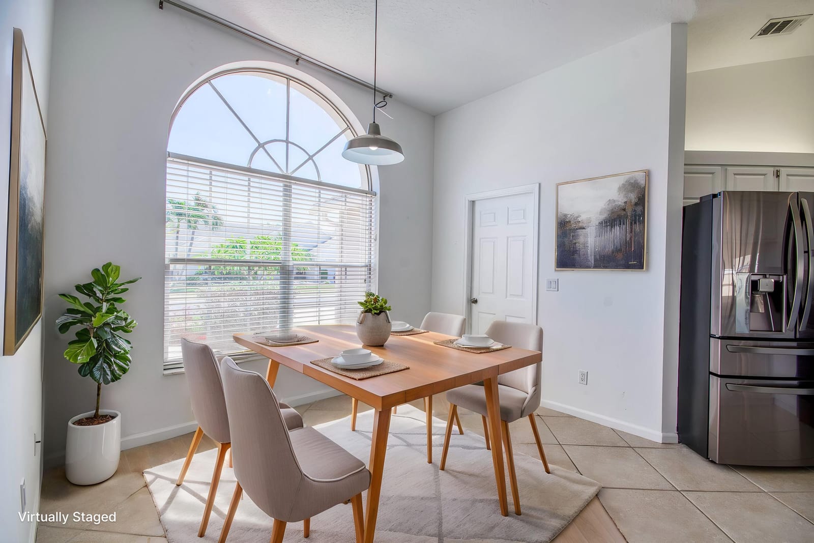 252 Moccasin Trail W — photo 3