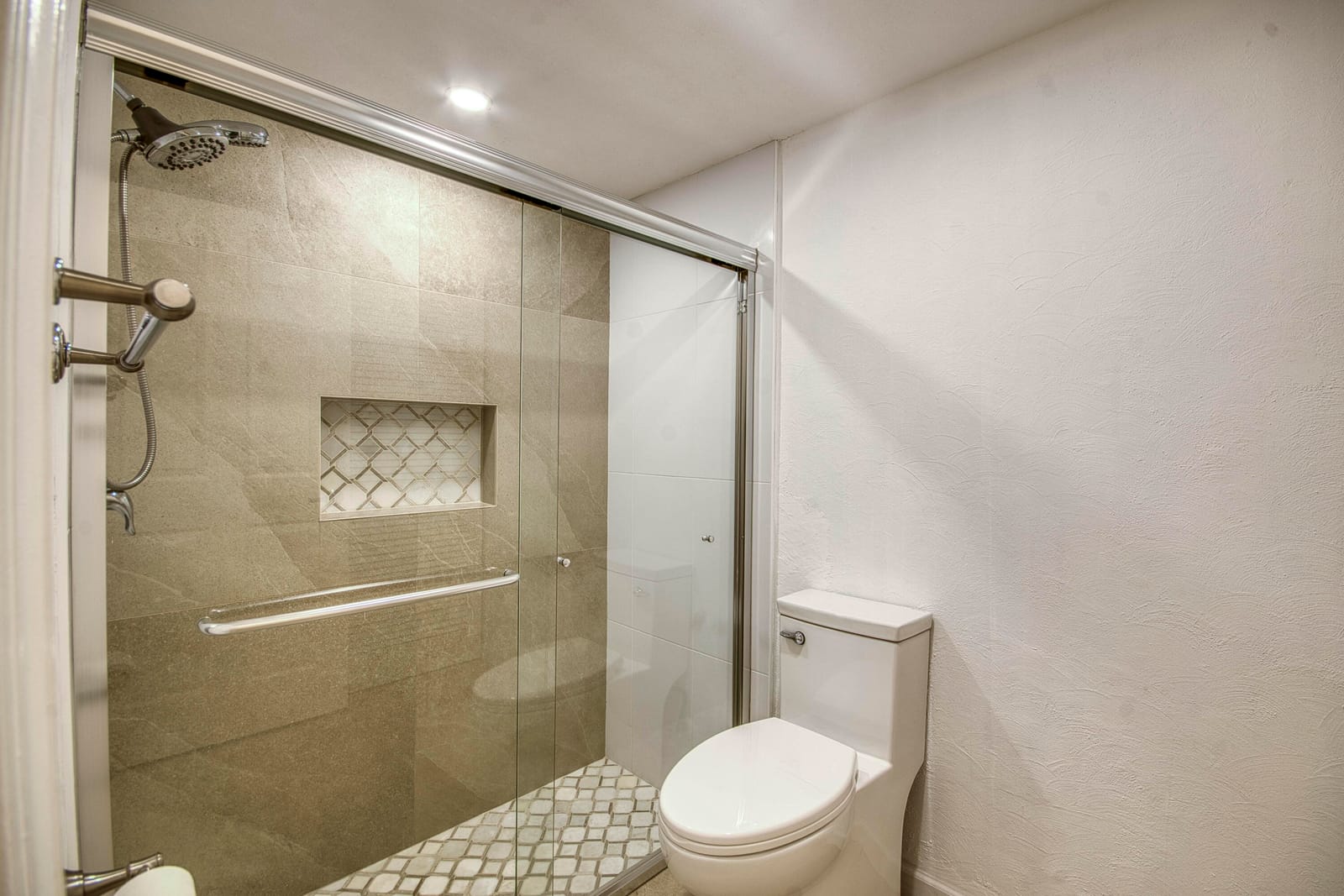 252 Moccasin Trail W — photo 10