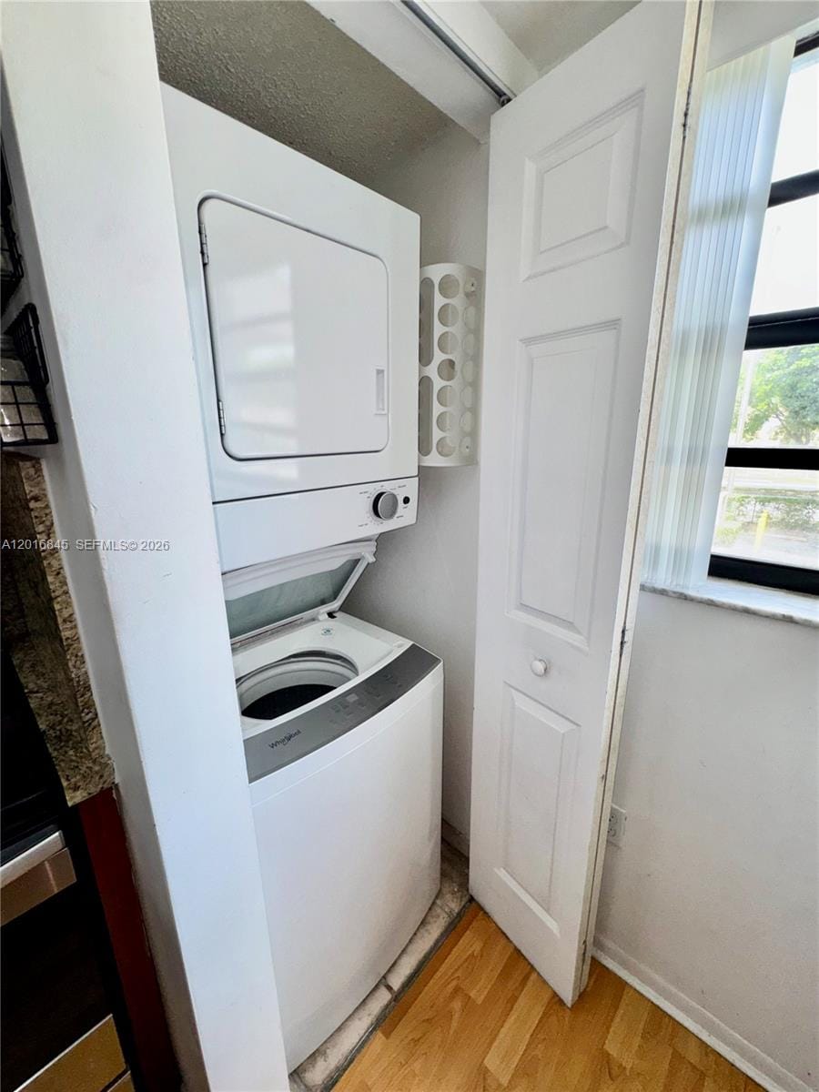 2762 W 60th Street 53 — photo 3
