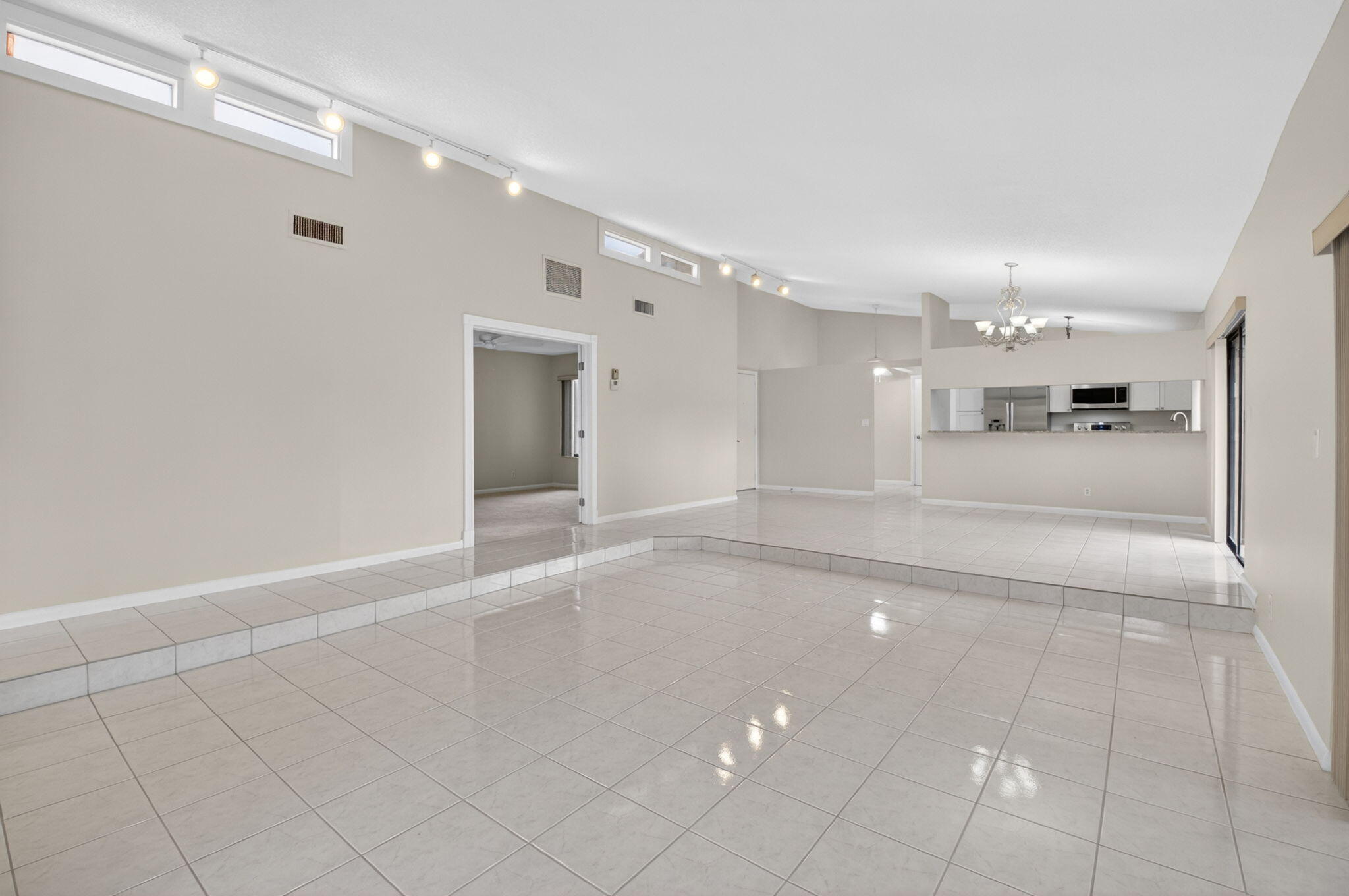 5580 Piping Rock Drive — photo 4