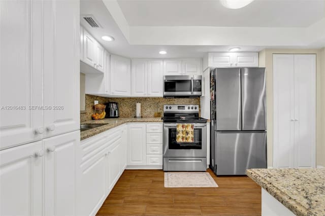 1101 Colony Point Circle 309, Pembroke Pines, FL 33026