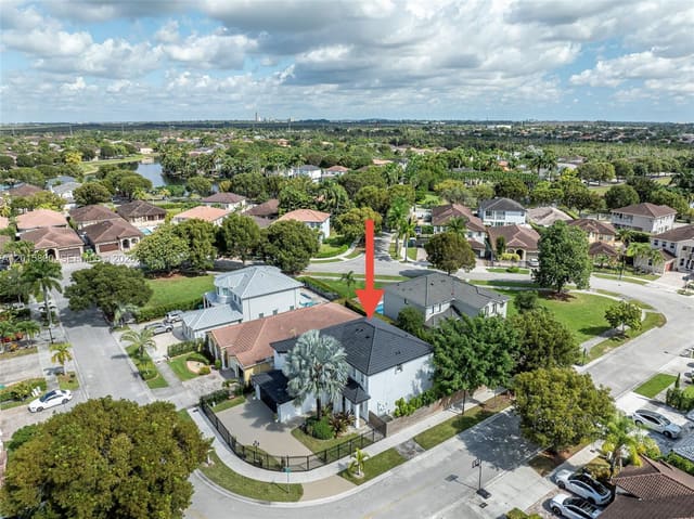 1733 SW 151st Place, Grand Lakes, Miami, FL
